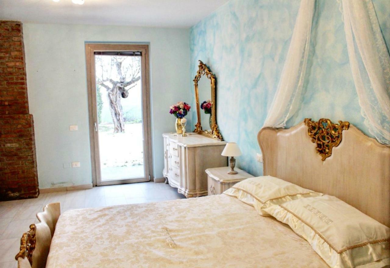 Agriturismo Le Fontanelle Da Valente Монтикири Екстериор снимка
